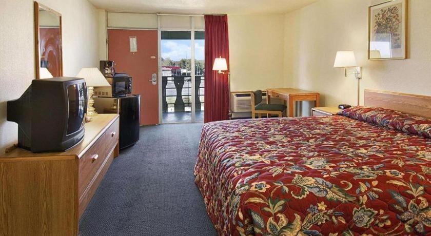 Days By Wyndham Hotel 2*