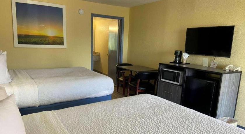 Days By Wyndham Hotel Okmulgee