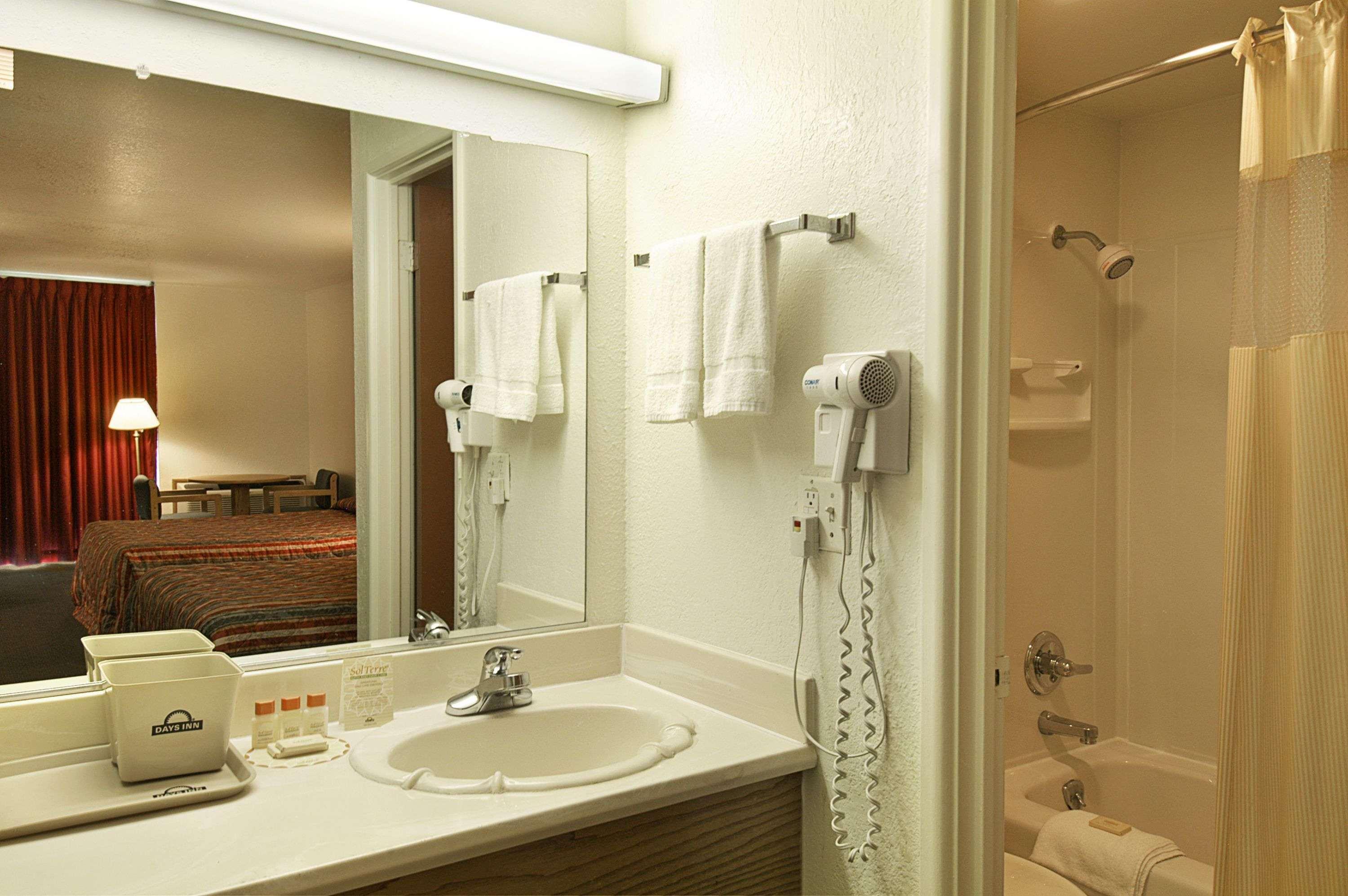 Hotel Days By Wyndham Okmulgee
