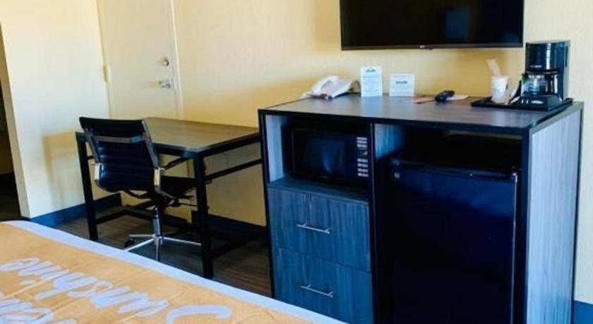 Days By Wyndham Hotel 2*